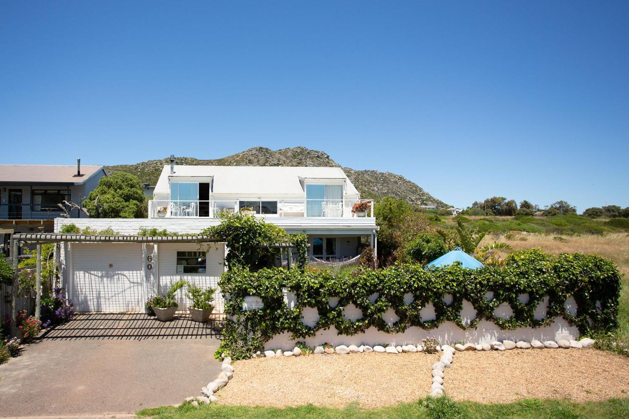 Hotel Guinea Fowl House Kommetjie Exterior foto
